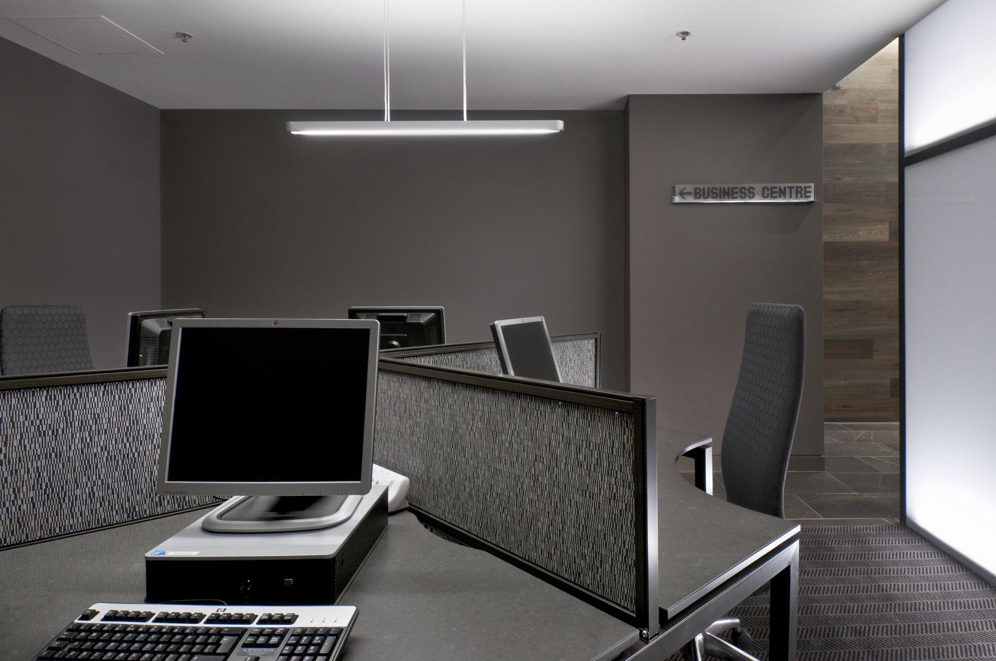 Pullman Adelaide Hotell Bekvämligheter bild A linear fluorescent light